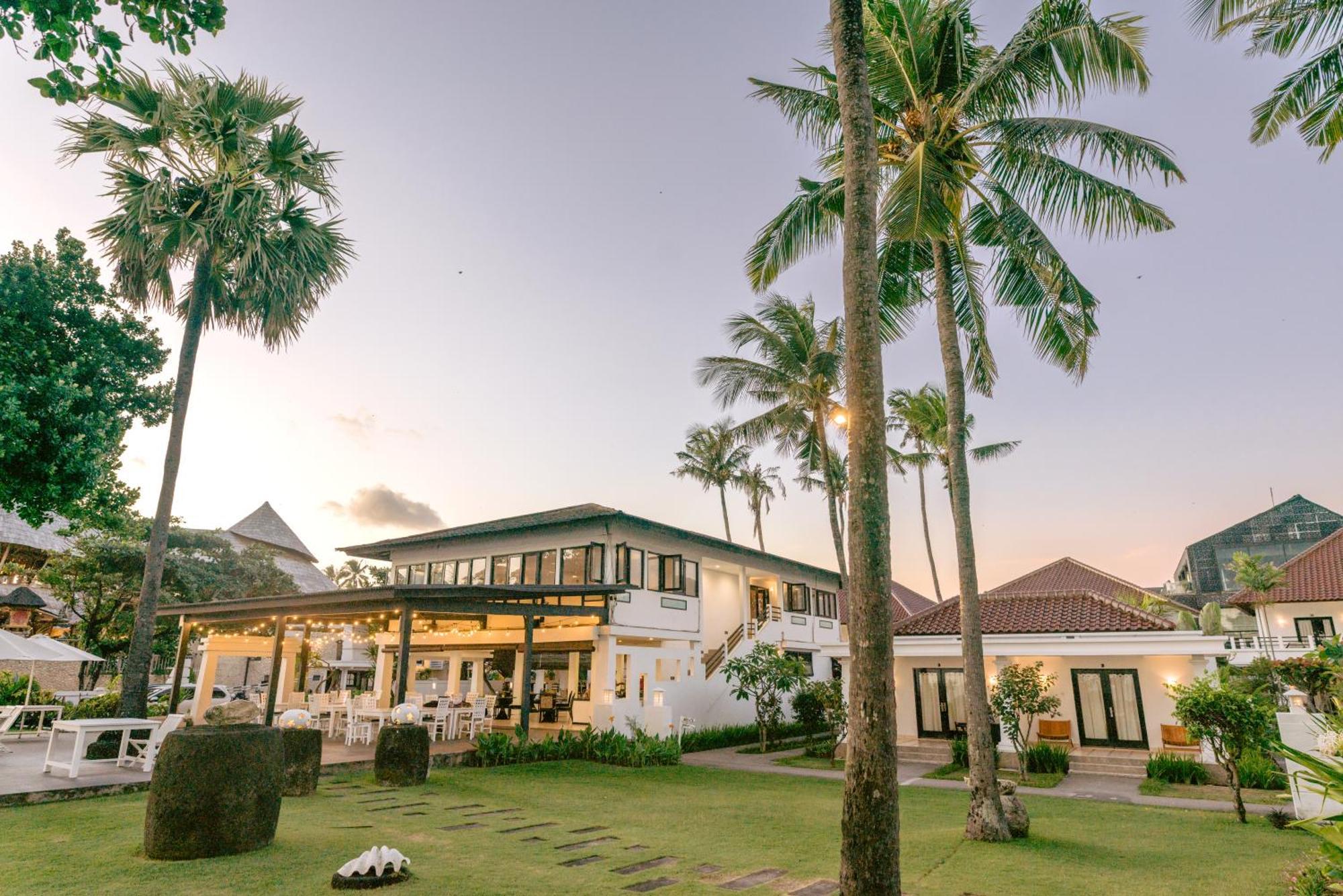 Legong Keraton Beach Hotel Canggu Eksteriør billede