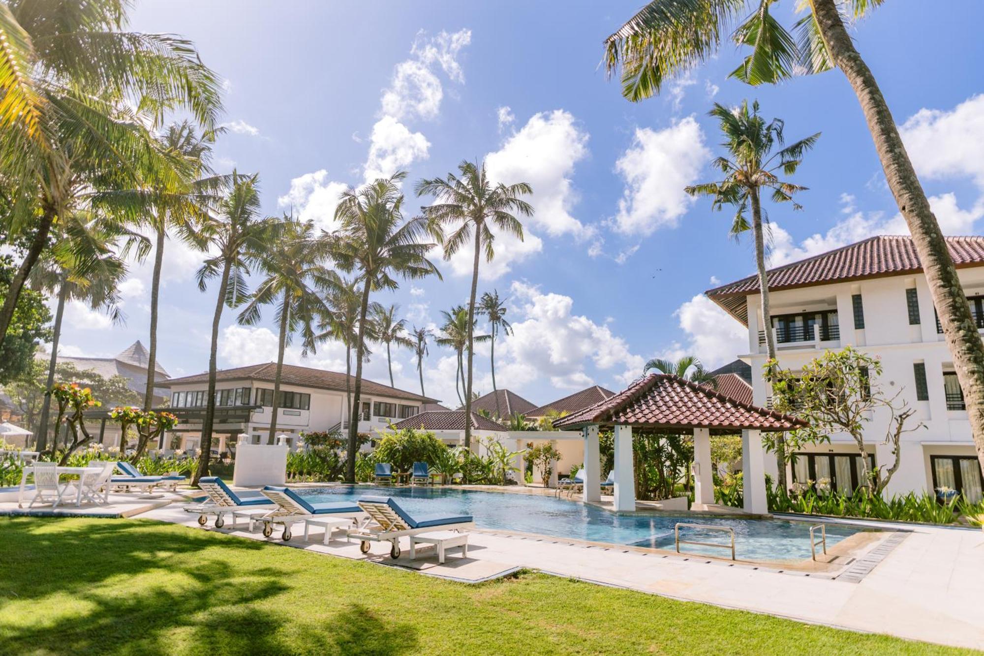 Legong Keraton Beach Hotel Canggu Eksteriør billede
