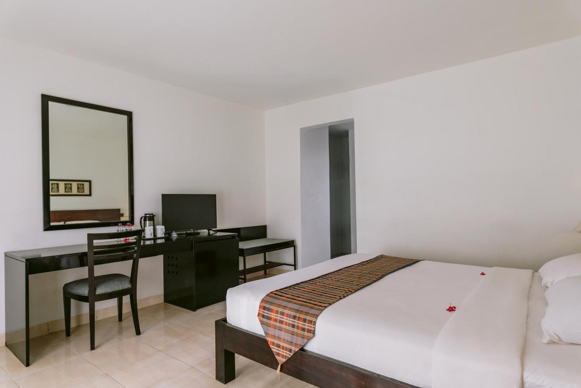Legong Keraton Beach Hotel Canggu Eksteriør billede