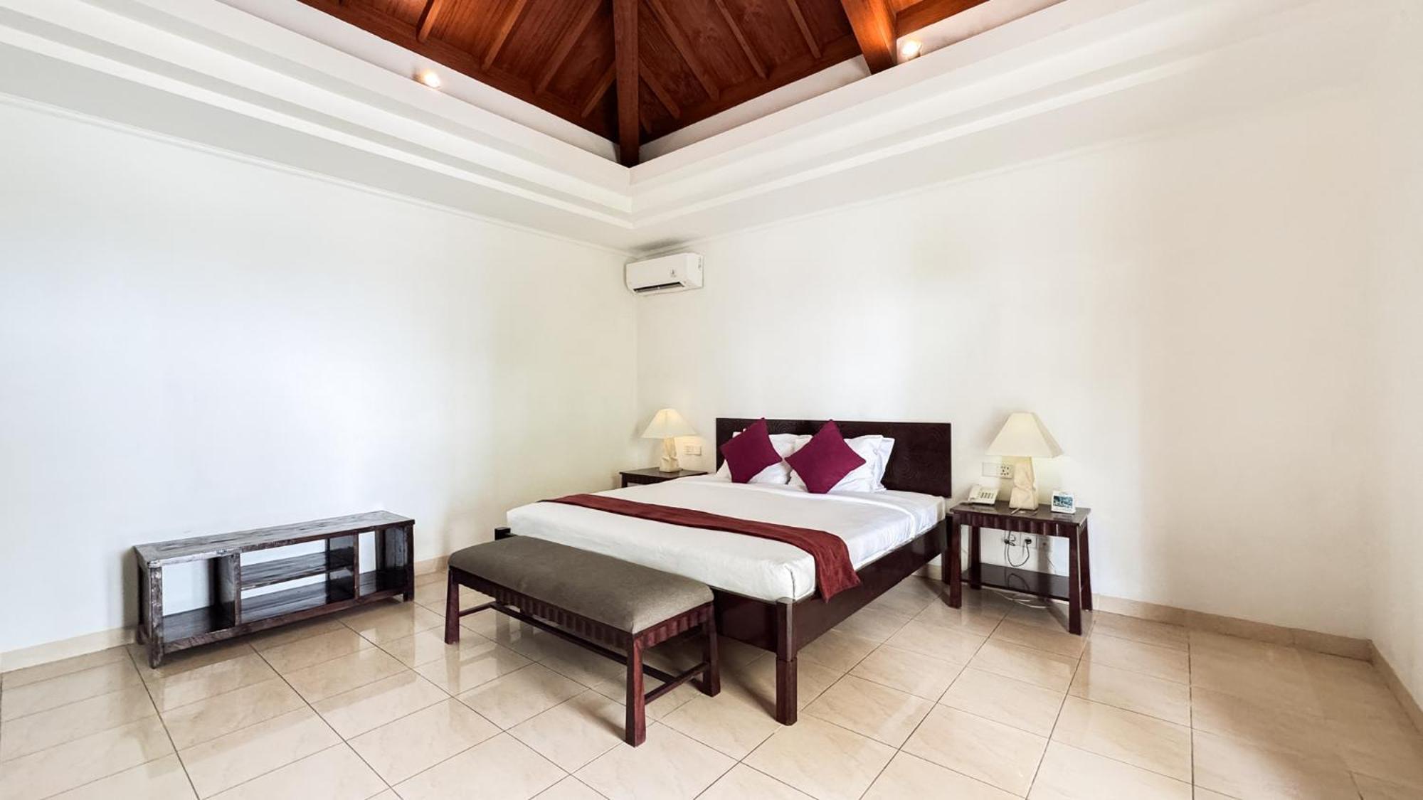 Legong Keraton Beach Hotel Canggu Eksteriør billede