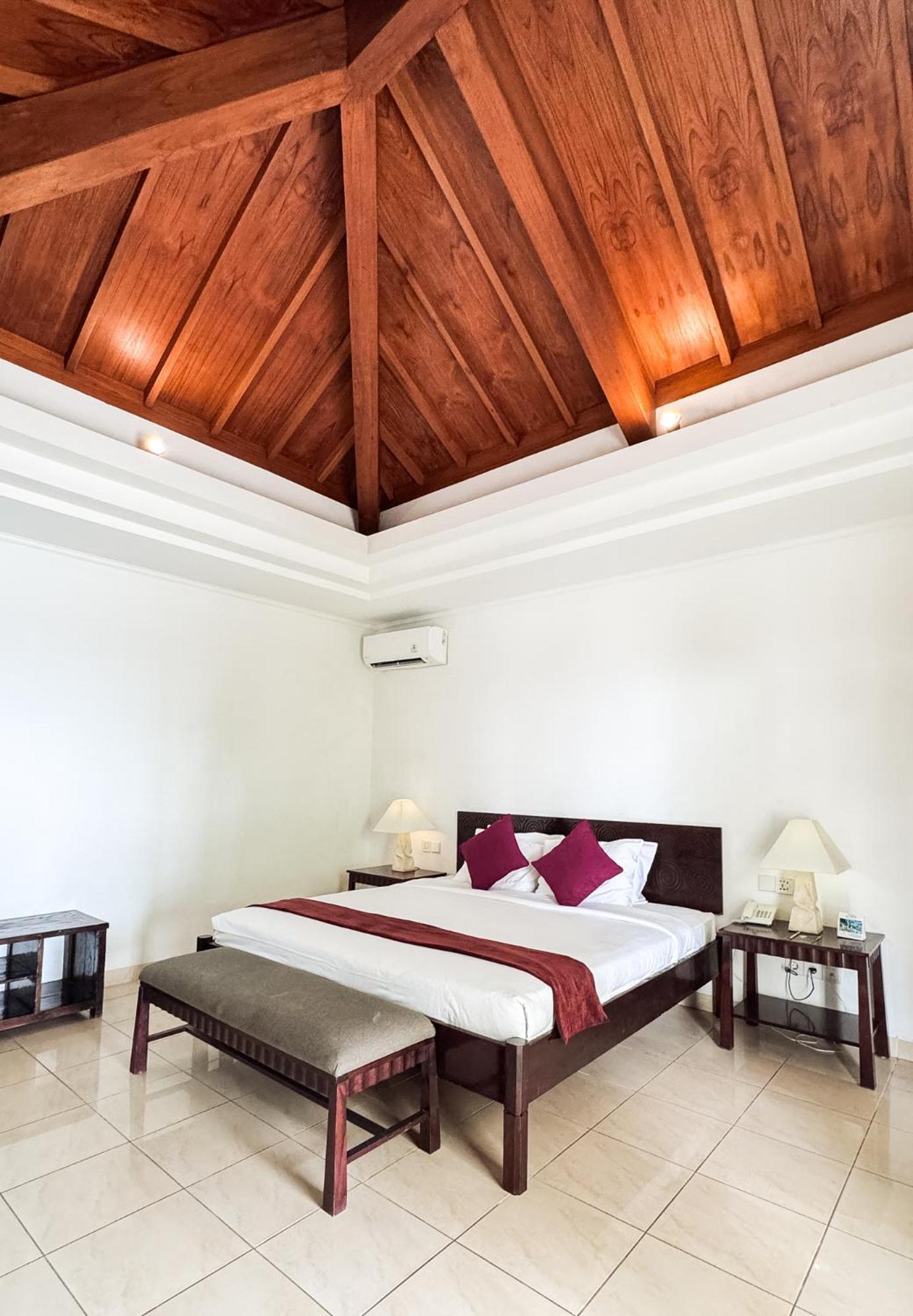 Legong Keraton Beach Hotel Canggu Eksteriør billede