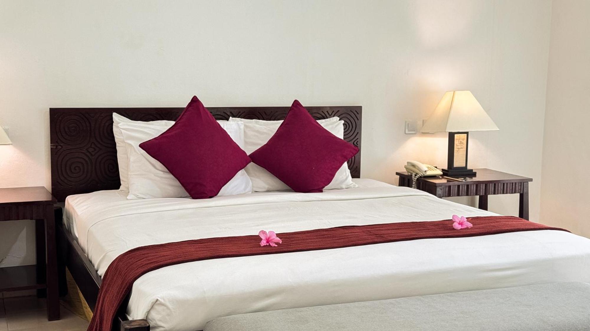 Legong Keraton Beach Hotel Canggu Eksteriør billede